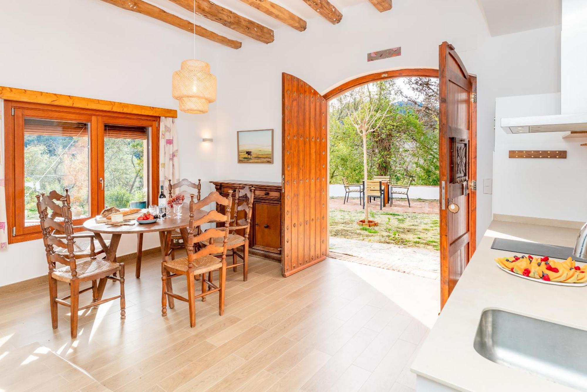 Sant Iscle De Vallalta La Terraza - Grosszuegiges Appartment In Katalanischer Masia מראה חיצוני תמונה